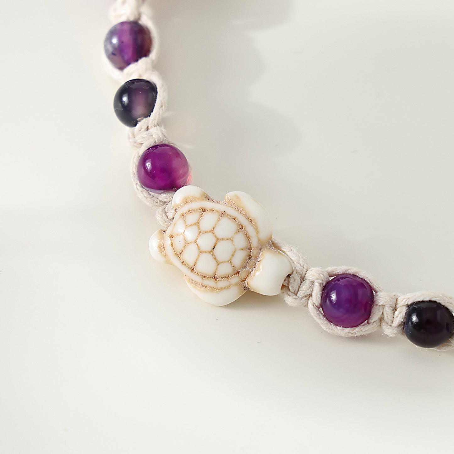 1 pc Bohemian Macramé Bracelet with Assorted Stone Beads & White Turtle Charm for Women & Girls - Summer Beach Jewelry & Gift (Adjustable Knot Design)