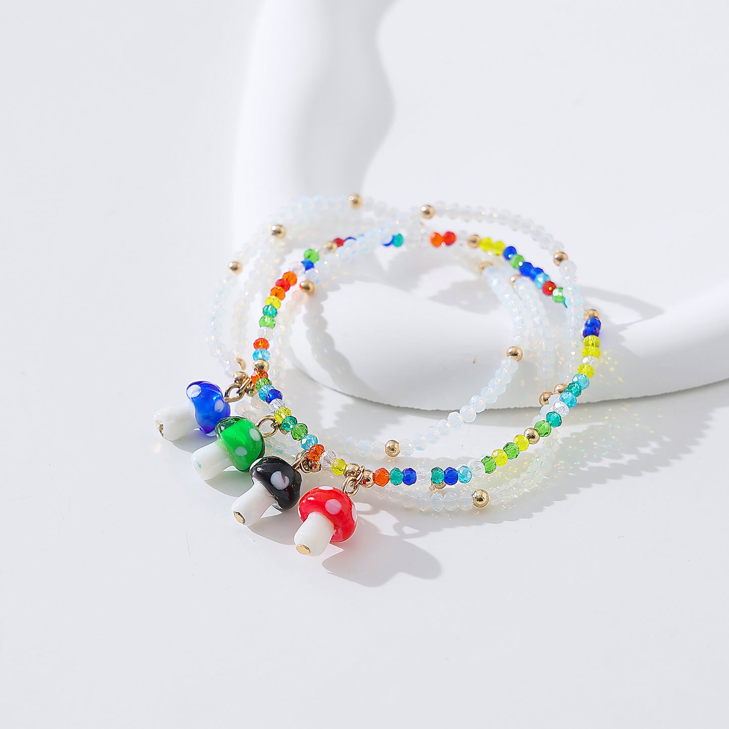 Vibrant Elastic Beaded Bracelet with Colorful Glass Mushroom Charms - Trendy and Versatile Accessory for Women and Girls