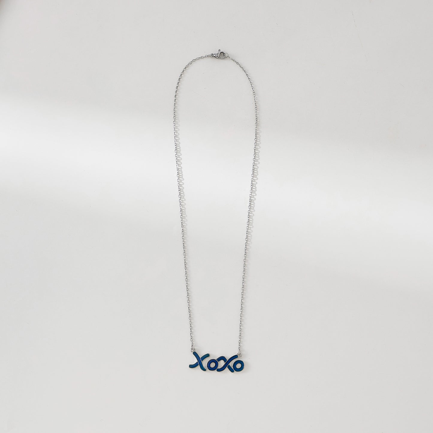 Charming "XOXO" Mood - Inspired Silver Chain Necklace for Women
