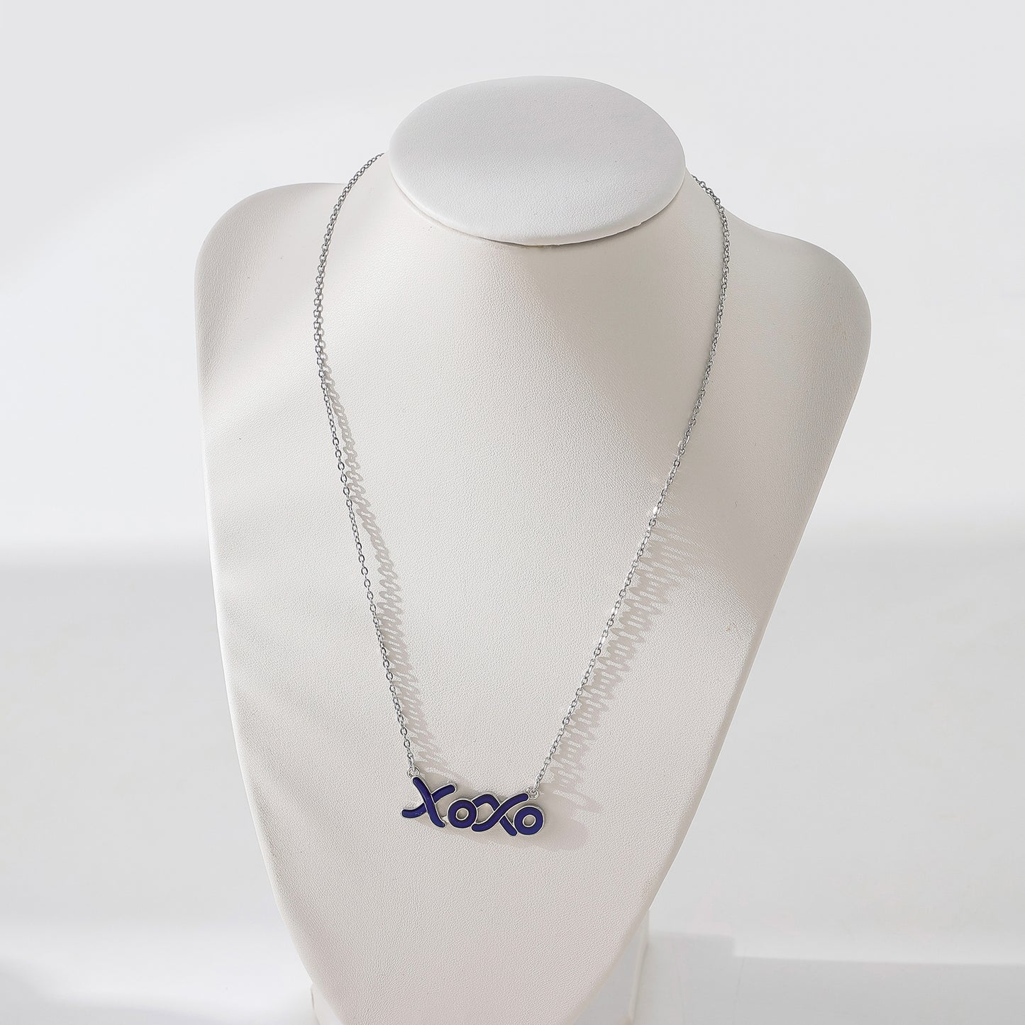 Charming "XOXO" Mood - Inspired Silver Chain Necklace for Women