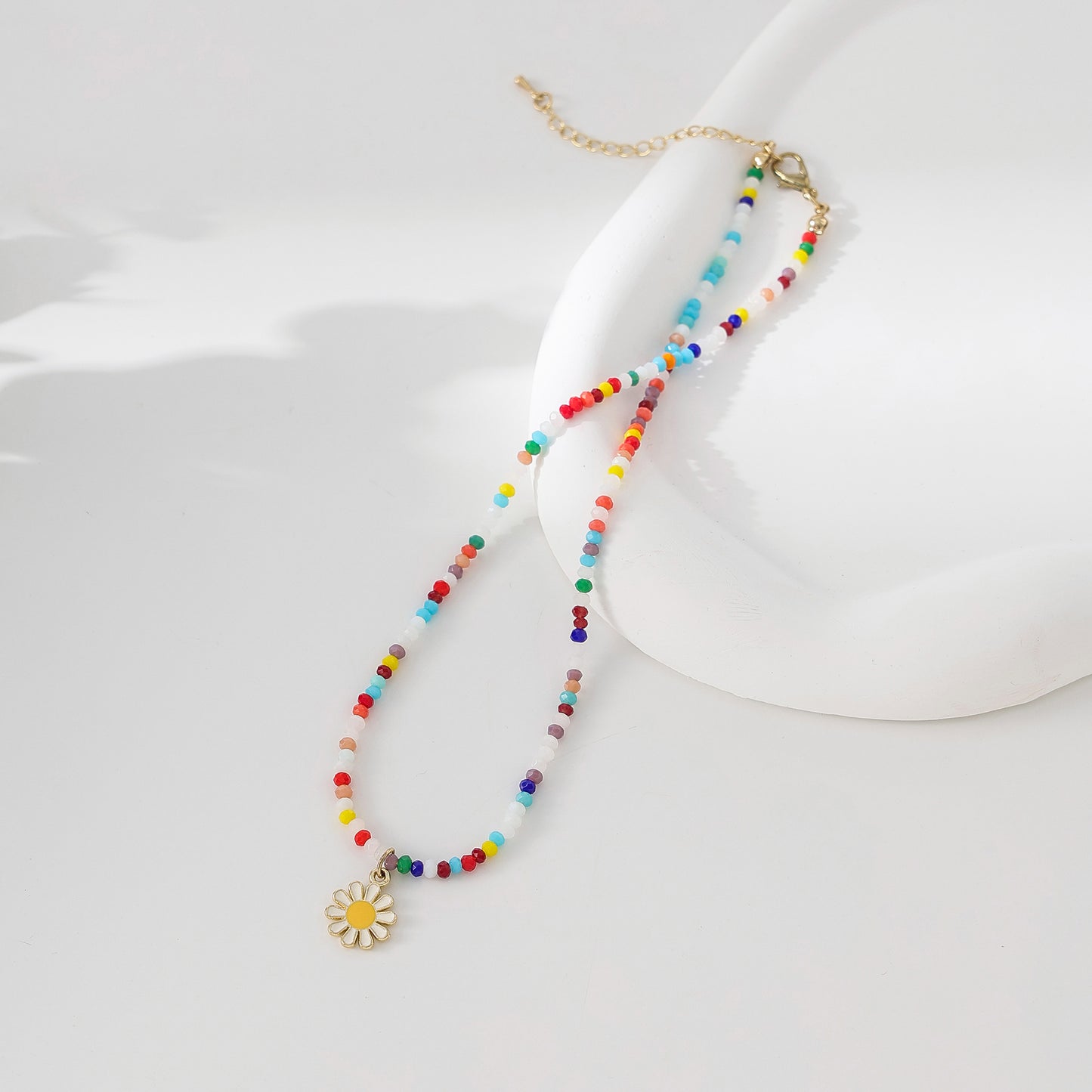 Charming Daisy - Adorned Multicolor Bead Necklace for Women