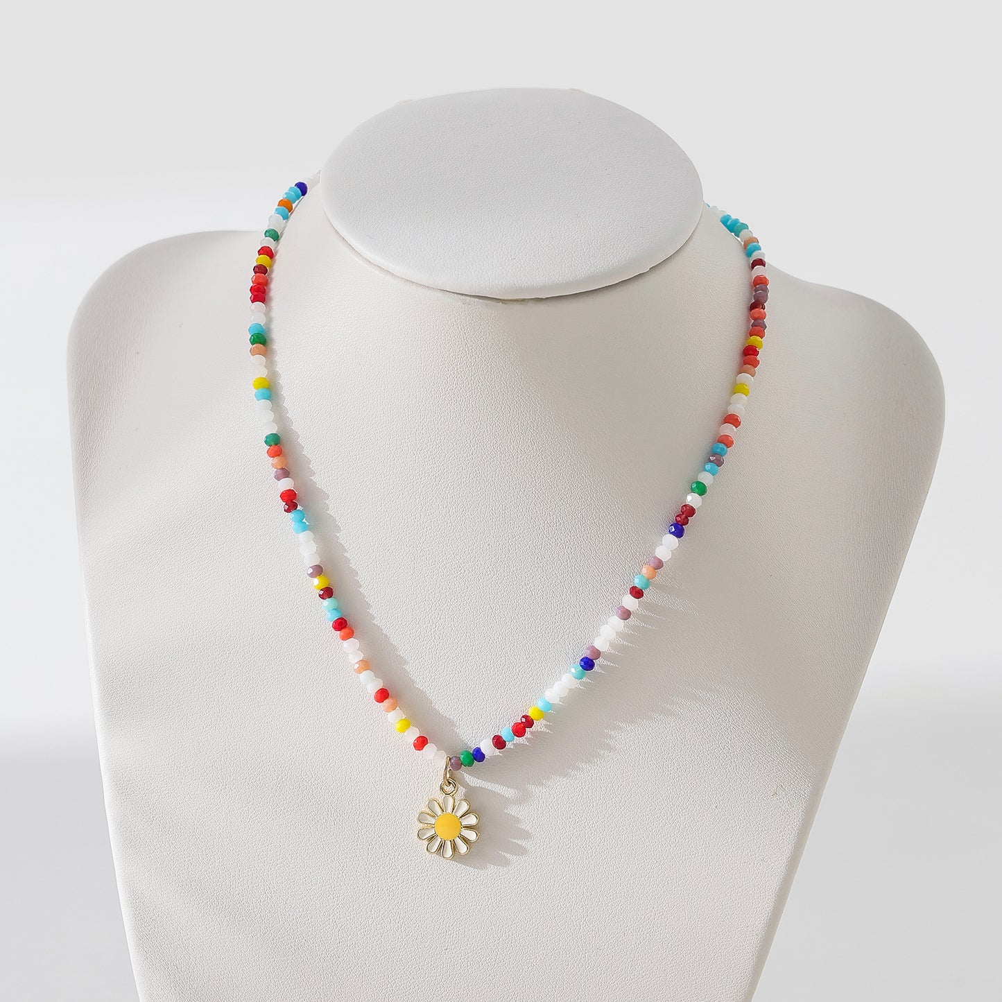 Charming Daisy - Adorned Multicolor Bead Necklace for Women