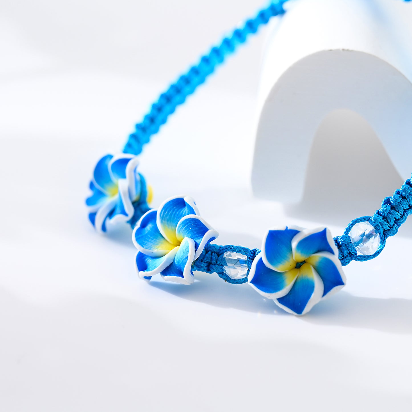 Tropical Hawaiian Flower Woven Bracelets - Vibrant Adjustable Handmade Jewelry for Women, Summer Beach Accessories
