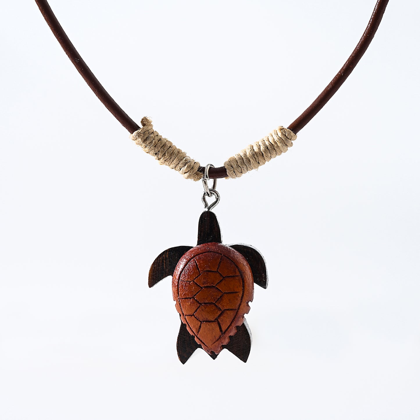 1pc Rustic Boho Necklace, Wood Turtle Pendant & Leather Cord, Woven Jute Accents, Unisex Summer Vacation/Beach Party/Casual Gift