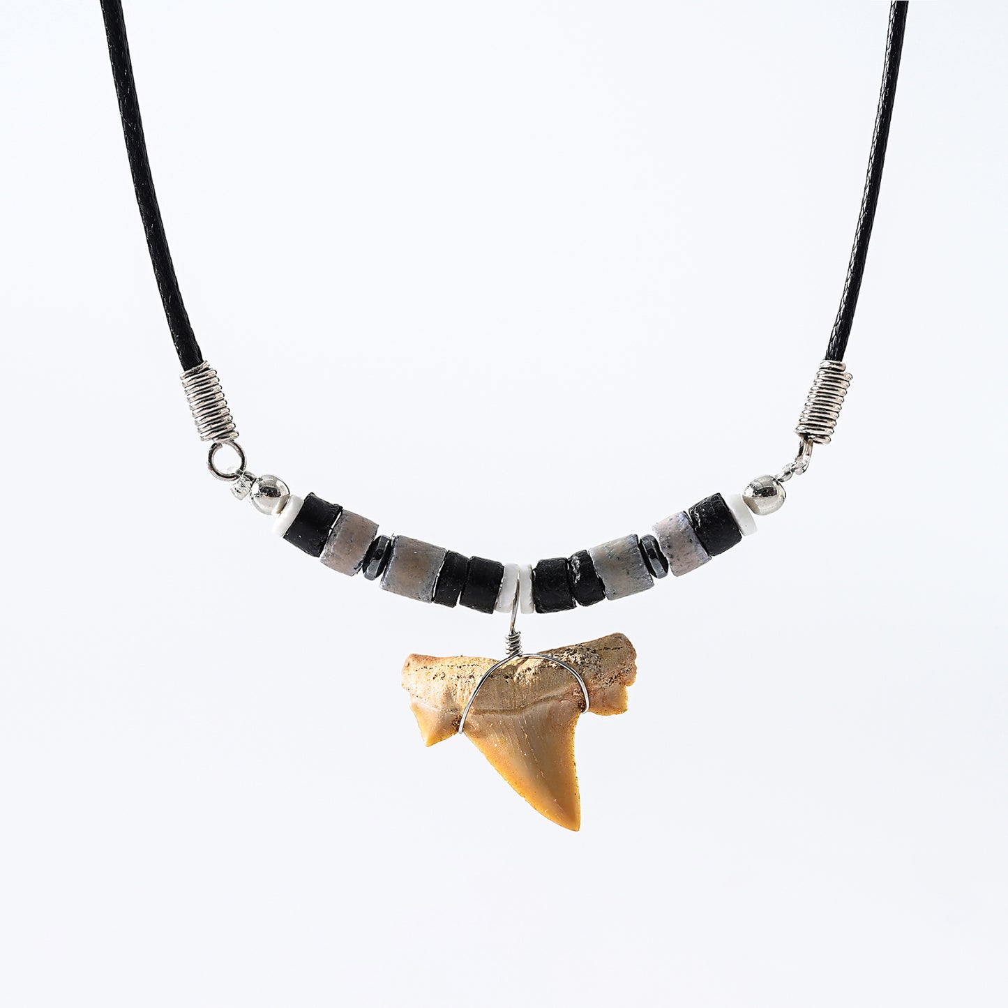 1pc Men's Adventure Style Necklace, Real Shark Tooth & Mixed Beads, Black Cord Chain, Everyday/Outdoor/Casual Gift Accessory