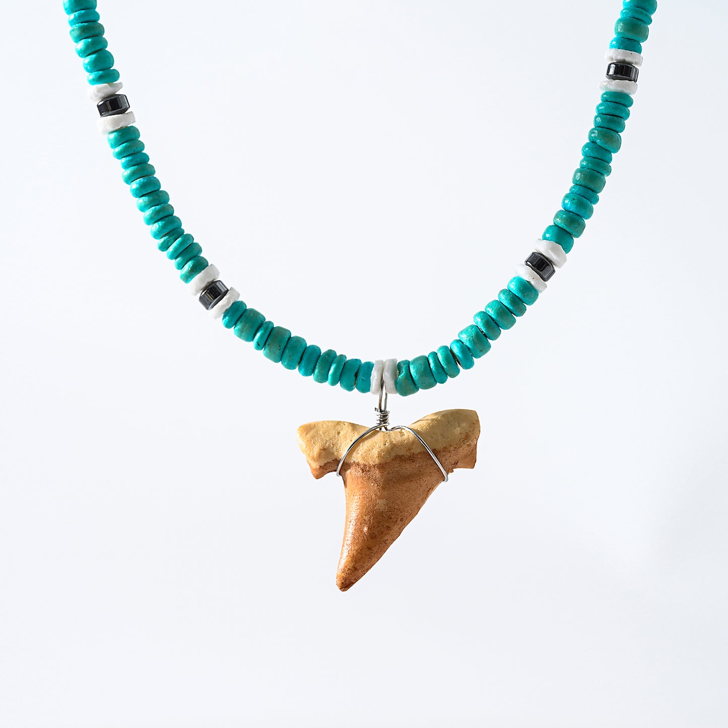 1pc Boho Beach Necklace, Faux Shark Tooth & Colorful Beads (Blue/Red/Green/Turquoise), Silver Accents, Unisex Summer Vacation/Pool Party/Festival Accessory