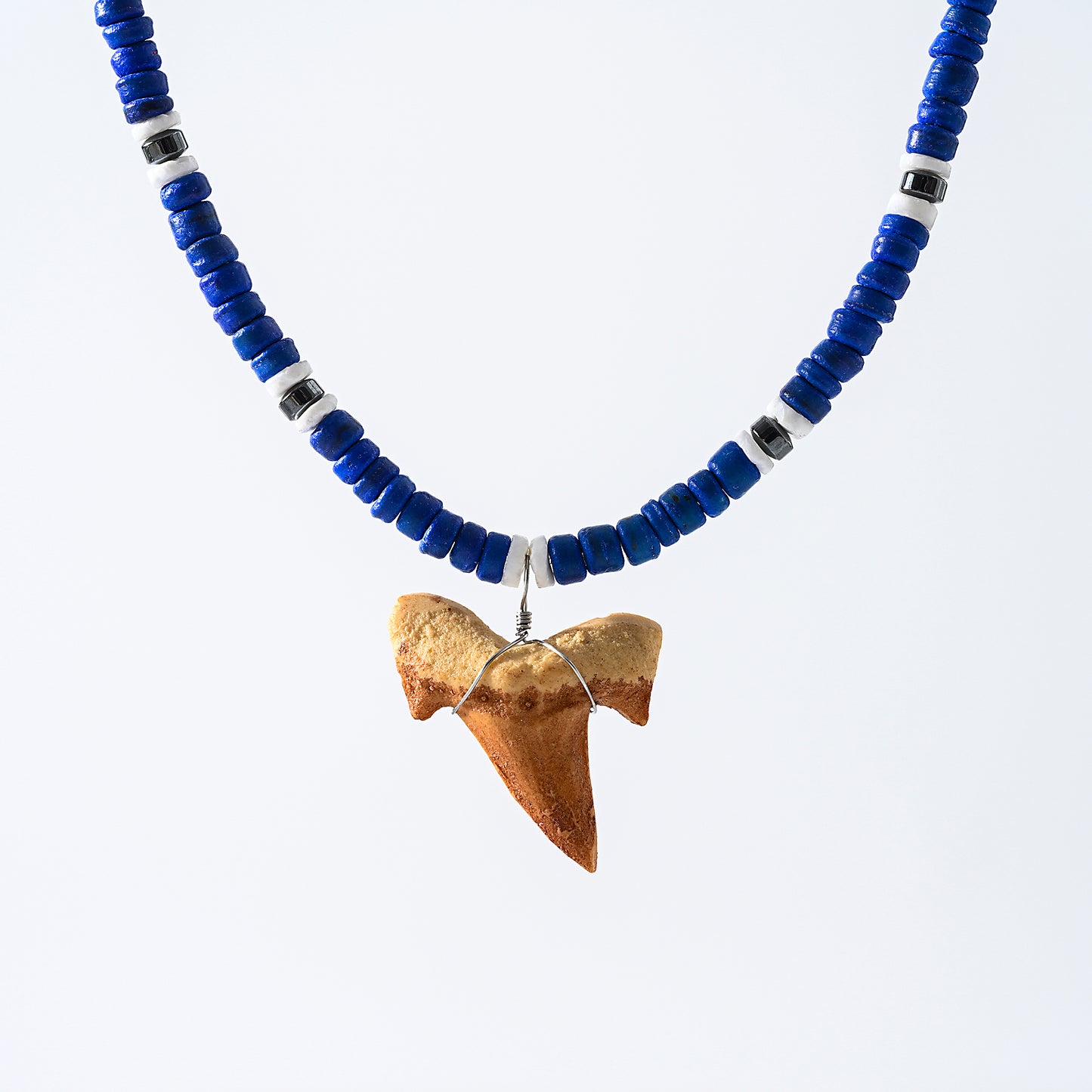 1pc Boho Beach Necklace, Faux Shark Tooth & Colorful Beads (Blue/Red/Green/Turquoise), Silver Accents, Unisex Summer Vacation/Pool Party/Festival Accessory