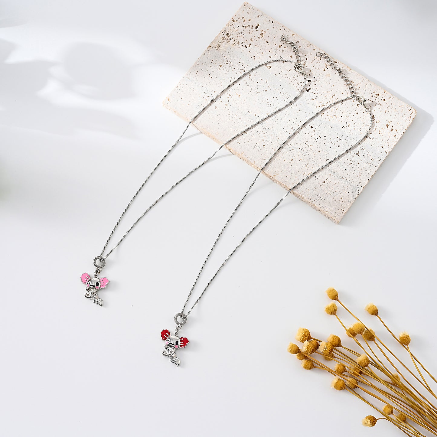 1pc Kawaii Boho Necklace Silver Axolotl Pendants with Pink&Red Ears and Crystal Accents, Square/Box Chains, Women's Everyday Wear/Date Night/Casual Gift