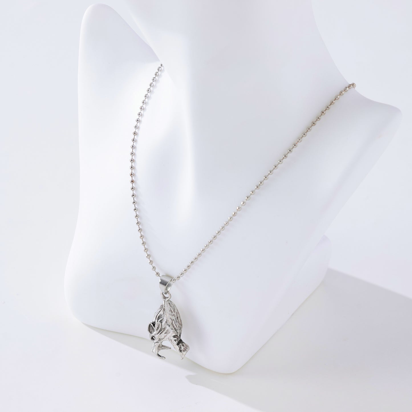 Wolf Head Pendant Necklace – Silver & Gold-Tone, Handcrafted Ball Chains with Detailed Wolf Motifs, Stylish Jewelry for Men & Women