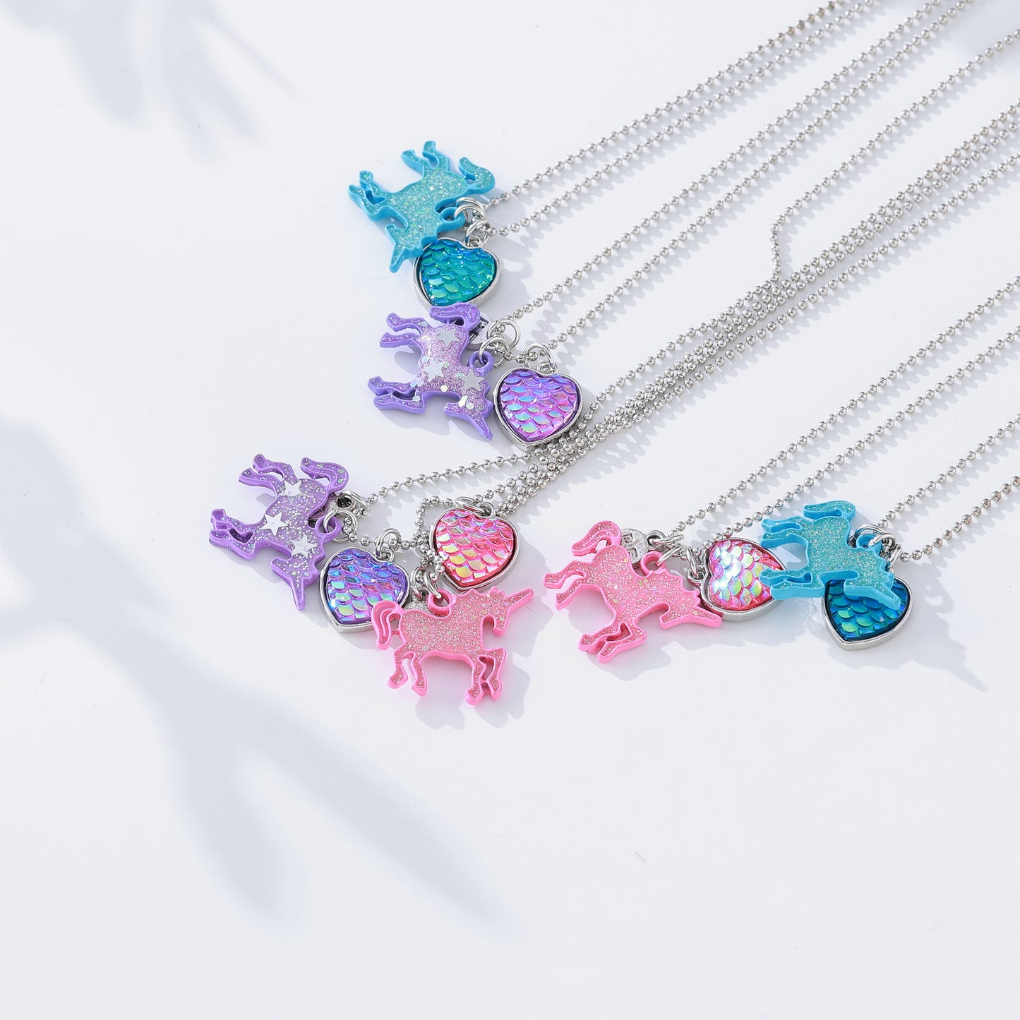 Glitter Unicorn Best Friend Necklace Set - Holographic Glitter & Heart Charms, Iridescent Unicorn Pendants on Silver Chain, Matching Jewelry for Teens, Kids & Best Friends