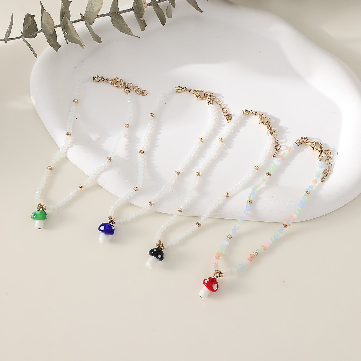1 Piece Bohemian Style Glass Mushroom Beaded Anklet with Gold Lobster Clasp for Women & Girls - Summer Beach Jewelry & Gift (Green/Blue/Black/Red)