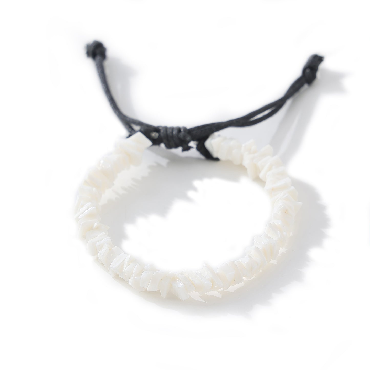 2 Styles Assorted Chip - Style Hishi Shell Adjustable Bracelets for Women and Men - Bohemian Beach - Inspired Jewelry （Random）