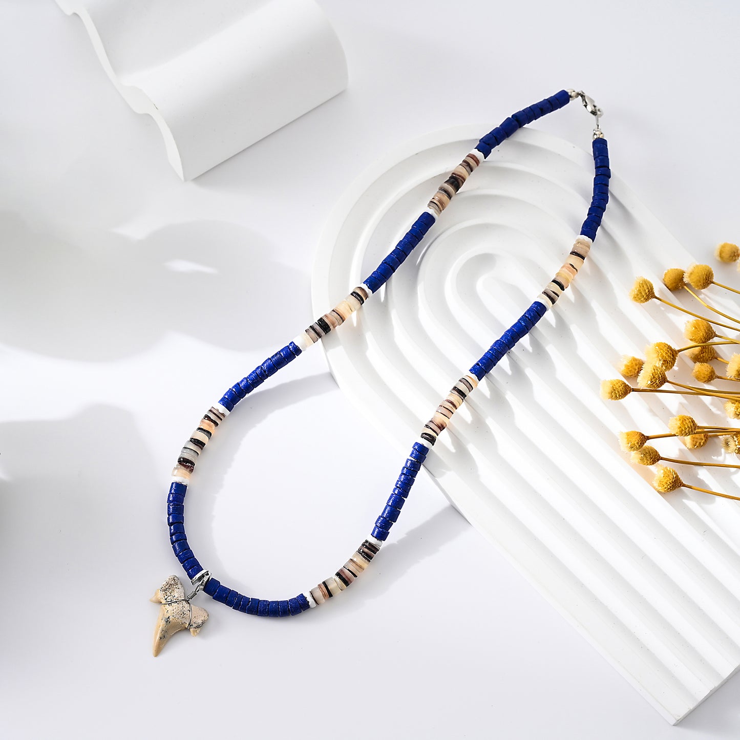 1pc Boho Beach Necklace, Natural Blue Puka Shell & Shark Tooth, Multicolor Beaded Accents, Unisex Summer Vacation/Beach Party/Casual Gift
