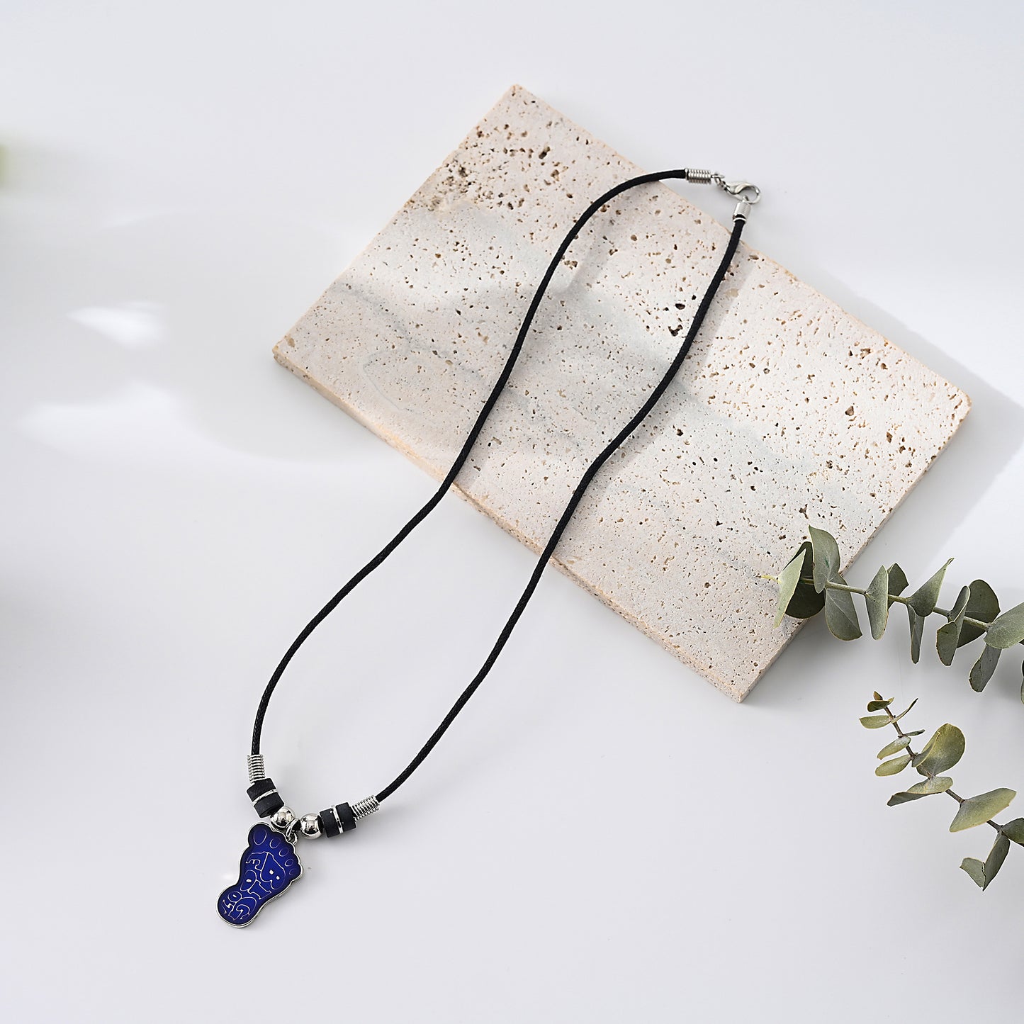 1pc Mood Foot Print with the words Big Foot inside Necklace Street Style Pendant Necklace, Black Rope Chain with Blue Footprint Pendant,  Silver Beads, Unisex Gift for Music Lovers/Festivals/Casual Wear